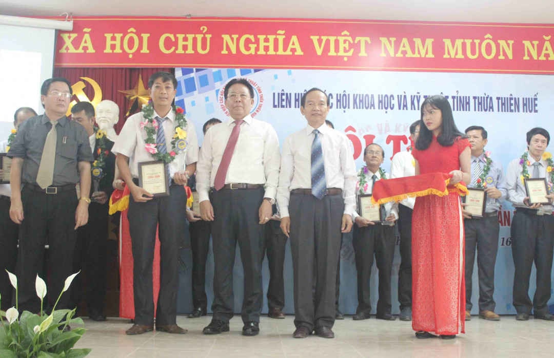 Tôn vinh các nhà trí thức khoa học và công nghệ tiêu biểu tỉnh Thừa Thiên Huế