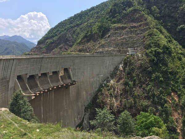 Sơn La: Đảm bảo an toàn khu vực dự án thủy điện nhỏ mùa mưa lũ 2018 (Ảnh: Đập thủy điện Nậm Chiến, huyện Mường La)