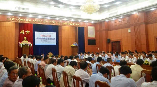 UBND tỉnh Quảng Nam tổ chức đối thoại với doanh nghiệp sáng ngày 3/7 (ảnh Linh Chi)