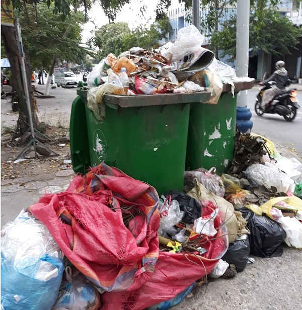 Những ngày đến, 4 huyện thành Quảng Ngãi rác thải sẽ tiếp tục 'ngập' sâu hơn.