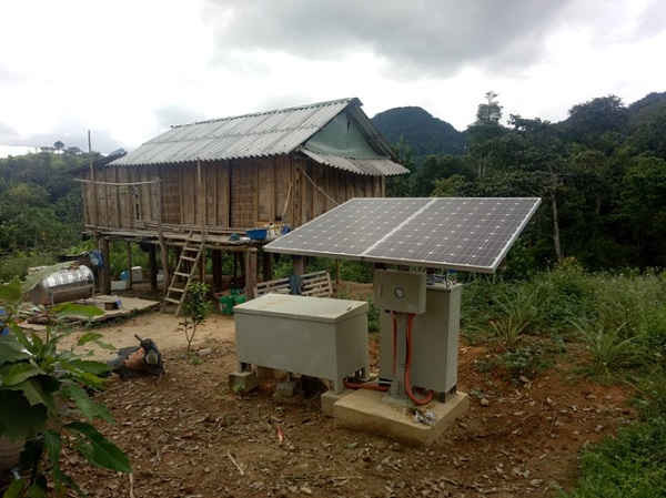 Hệ thống trạm Dự án cung cấp điện bằng năng lượng mặt trời chỉ vừa mới được nghiệm thu tại xã Thượng Trạch