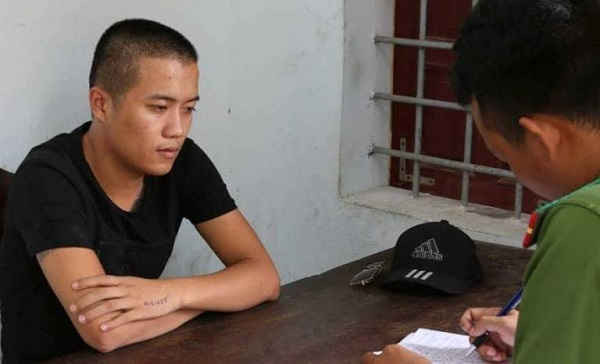 Đối tượng Trần Thành Long bị bắt giữ sau khi dùng súng tự chế bắn người