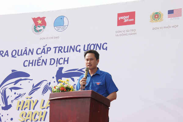 Anh Nguyễn Kim Quy - Phó Chủ tịch Trung ương Hội Liên hiệp thanh niên phát biểu tại lễ phát động