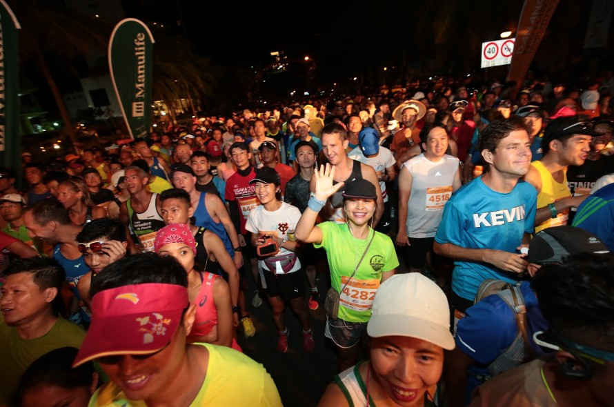 Cuộc thi Manulife Danang International Marathon đã thu hút nhiều vận động viên đăng ký tham dự