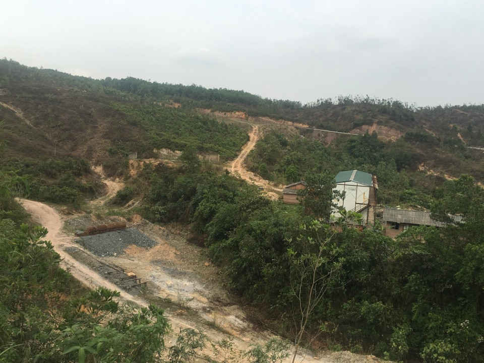 Khu mỏ khai thác quặng antimon tại xã Quảng Thành của Xí nghiệp Thống Nhất