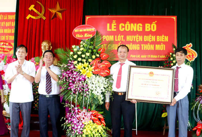 Xã Pom Lót, huyện Điện Biên được công nhận xã đạt chuẩn NTM