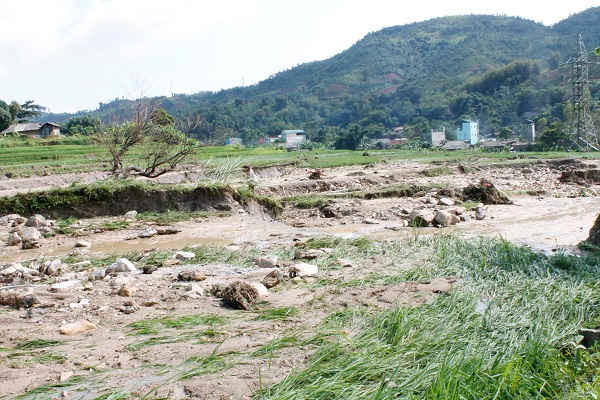 Mưa lũ tàn phá huyện Thuận Châu, Sơn La
