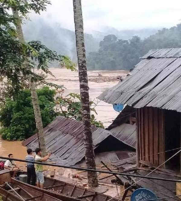 Nhiều vùng hạ du sông Cả bị ngập nặng, thiệt hại lớn dù không có mưa
