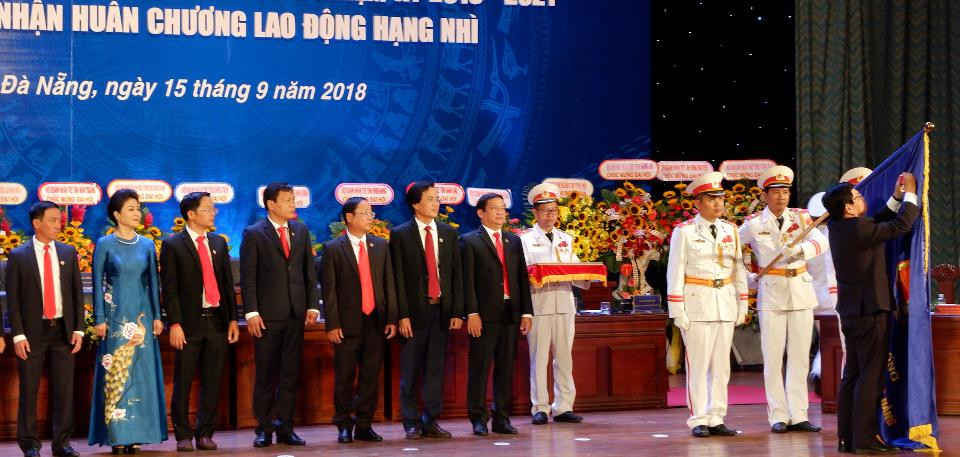 Trao danh hiệu Huân chương Lao động hạng Nhì cho Hội Doanh nhân trẻ TP. Đà Nẵng