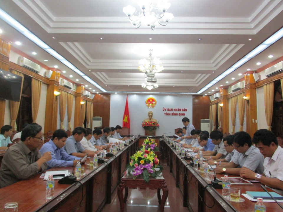 Quang cảnh buổi làm việc giữa Đoàn công tác Tổng cục Khí tượng thủy văn với UBND tỉnh Bình Định