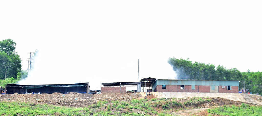 Nhà máy buộc phải đóng cửa đến khi có các giải pháp hạn chế xả khói ra môi trường