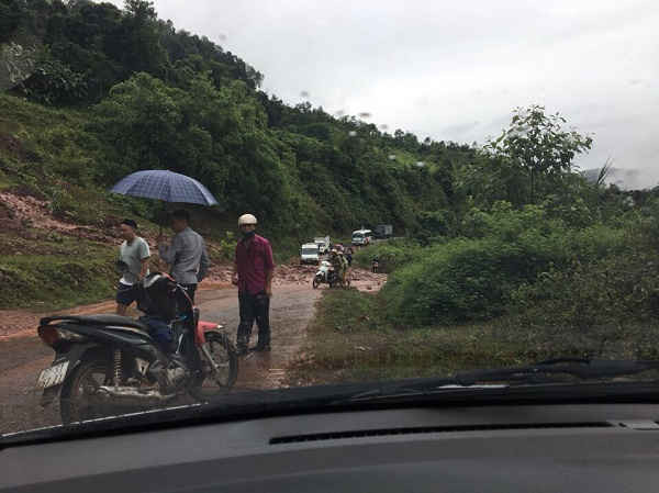 Tuyến đường Điện Biên - Mường Nhé bị sạt lở do mưa lũ