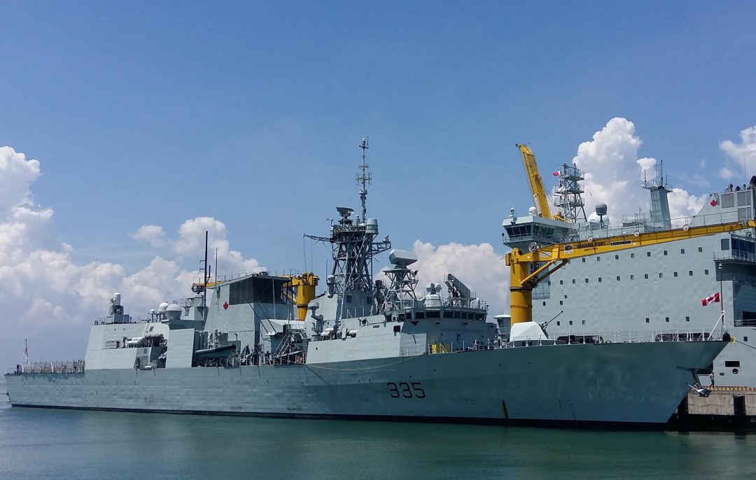 Trong thời gian 05 ngày lưu lại Đà Nẵng, tàu Hải quân Canada sẽ có nhiều hoạt động giao hữu với TP Đà Nẵng