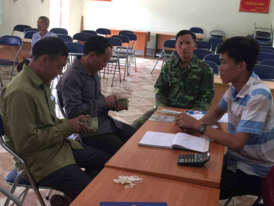 Tạm ứng chi trả DVMTR cho 8 cộng đồng và 5 hộ gia đình tại 3 huyện Mường Nhé, Điện Biên, Tủa Chùa