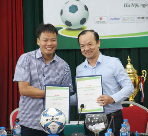 ký kết và công bố Nhà tài trợ chính cho Giải bóng đá Môi trường Đô thị toàn quốc lần thứ Nhất
