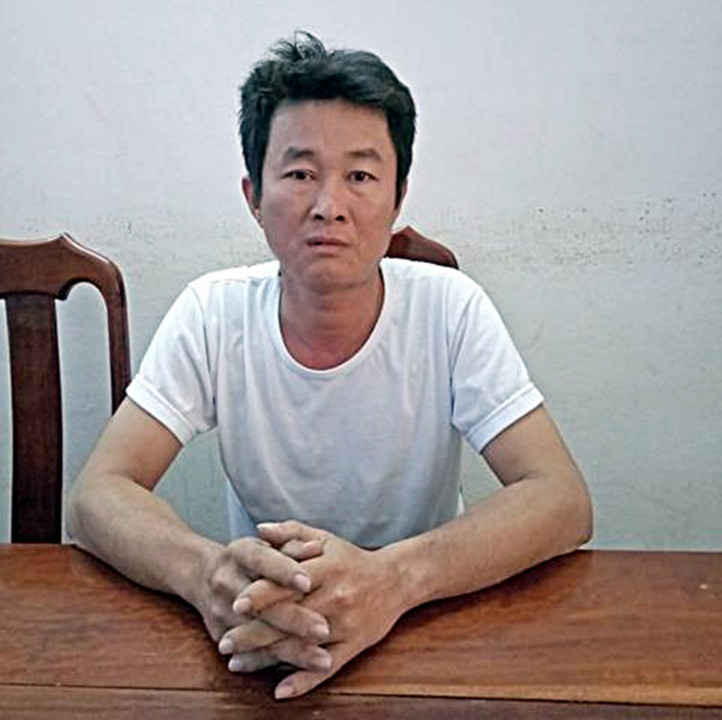 Đối tượng Huỳnh Ngọc Việt (40 tuổi, trú phường Phước Hòa, TP. Tam Kỳ) tại cơ quan điều tra Công an tỉnh Quảng Nam