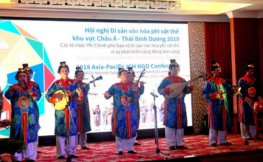 Giới thiệu Nhã nhạc cung đình Huế- di sản văn hóa phi vật thể thế giới và đầu tiên của Việt Nam