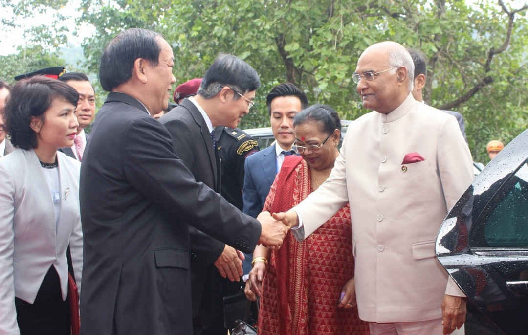 Lãnh đạo Quảng Nam đón Tổng thống Ấn Độ và phu nhân