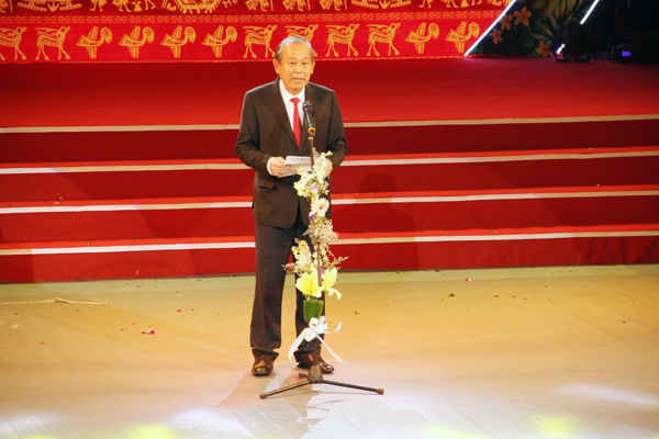 Phó Thủ tướng Thường trực Trương Hòa Bình phát biểu tại lễ Tuyên dương học sinh, sinh viên dân tộc thiểu số xuất sắc, tiêu biểu năm 2018