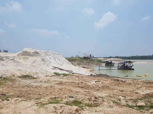 Ba tỉnh phối hợp tiêu trừ “cát tặt” trên hồ Dầu Tiếng2