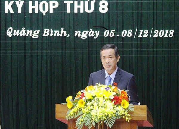 Ông Trần Công Thuật phát biểu sau khi được bầu giữ chức chủ tịch UBND tỉnh Quảng Bình