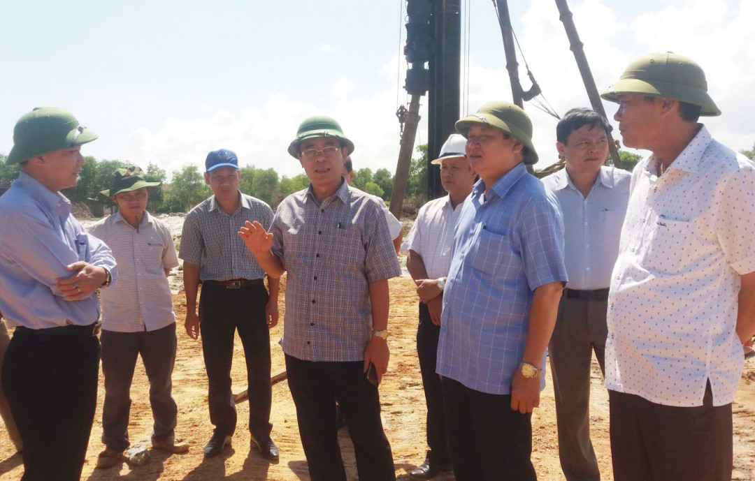 Lãnh đạo tỉnh Quảng Trị kiểm tra tiến độ các dự án tại Khu kinh tế Đông Nam