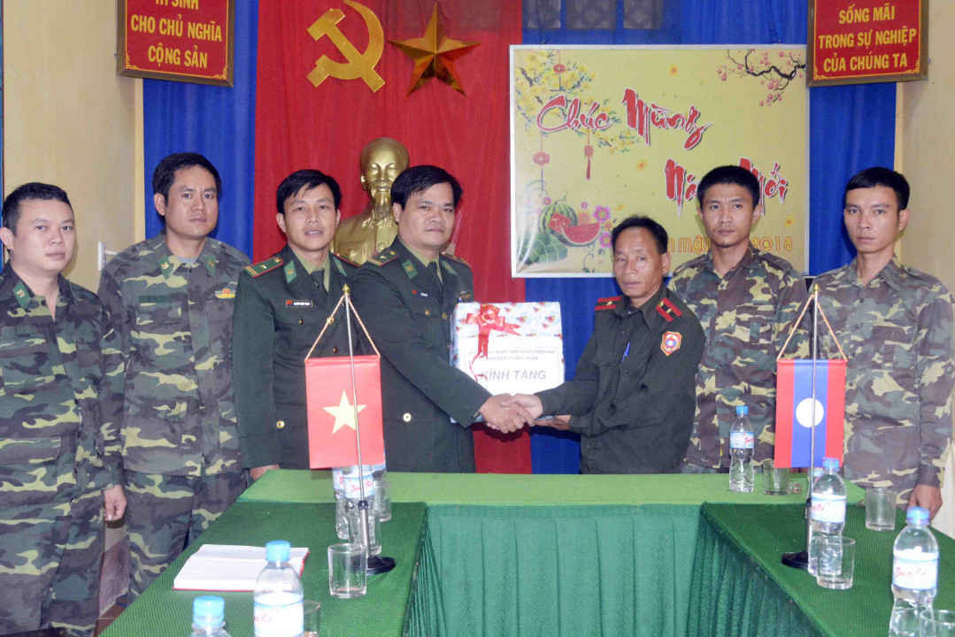 Biên phòng Thừa Thiên Huế phối hợp với Biên phòng Lào tuần tra song phương tại biên giới