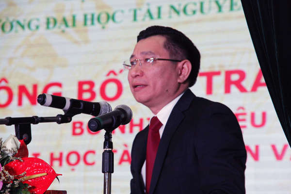 Tân Hiệu trưởng trường Đại học TN&MT Hà Nội – PGS.TS Hoàng Anh Huy Phát biểu nhận nhiệm vụ