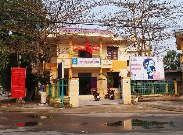 Trung tâm Dân số- Kế hoạch hóa gia đình huyện Lệ Thủy nơi nhiều viên chức dùng tiền mua bằng giả để xét tuyển 