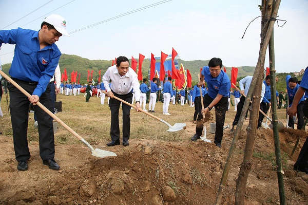 Trung ương Đoàn TNCS Hồ Chí Minh tổ chức Tết trồng cây đời đời nhớ ơn Bác Hồ Xuân Kỷ Hợi 2019