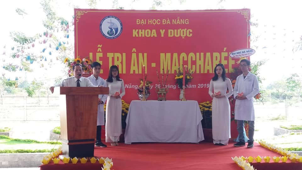 PGS. TS Ngô Văn Dưỡng - Phó GĐ Đại học Đà Nẵng phát biểu cảm tưởng