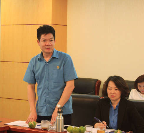 Ông Nguyễn Ngọc Sơn - Phó Chủ tịch Công đoàn Viên chức Việt Nam phát biểu