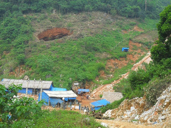 Một hầm quặng thiếc bị đào “chui” tại xã Châu Hồng, huyện Quỳ Hợp