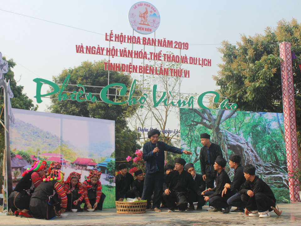 “Phiên chợ vùng cao” là hoạt động nằm trong khuôn khổ Lễ hội Hoa Ban năm 2019 và Ngày hội Văn hóa, thể thao, du lịch tỉnh Điện Biên lần thứ VI 