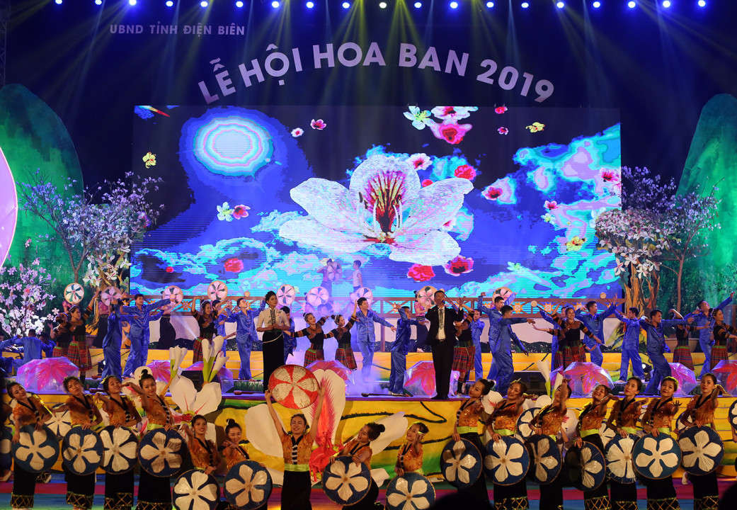 Tổ chức Lễ hội Hoa Ban lần thứ VI - 2019 cũng là dịp để chứng minh những giá trị văn hóa, kinh tế, xã hội của nhân dân các dân tộc tỉnh Điện Biên