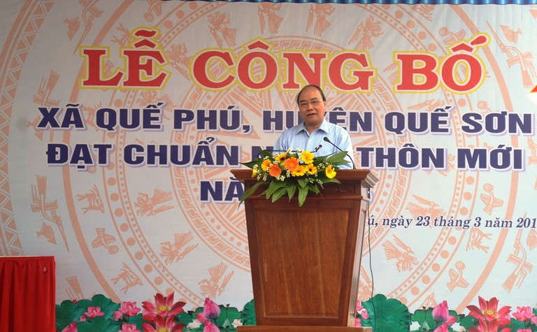 Thủ tướng Nguyễn Xuân Phúc phát biểu và dặn dò nhân dân, cán bộ xã Quế Phú