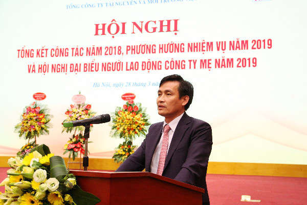 Thứ trưởng Bộ TN&MT Trần Quý Kiên chủ trì hội nghị
