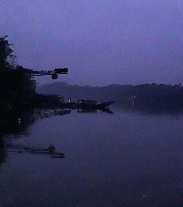 “Cát tặc” lộng hành vào ban đêm tại thượng nguồn sông Hương