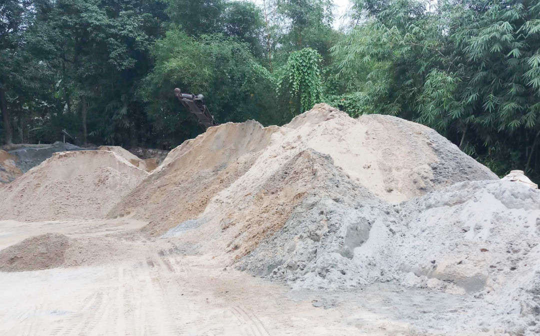 Thừa Thiên Huế tìm cách sản xuất cát nhân tạo để thay thế thế việc khai thác cát lòng sông