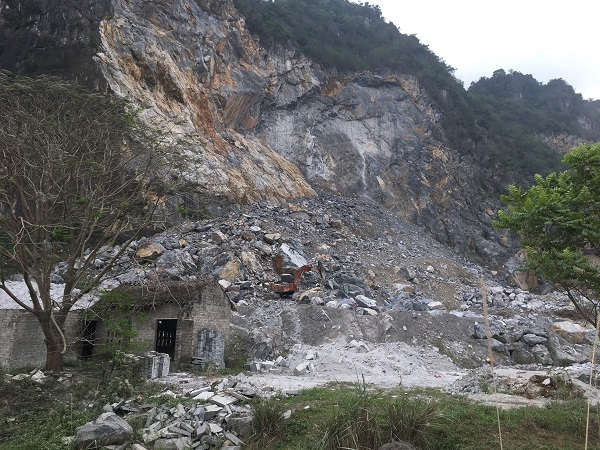Công ty Phúc Hương khai thác đá chưa tuân thủ đúng thiết kế mỏ