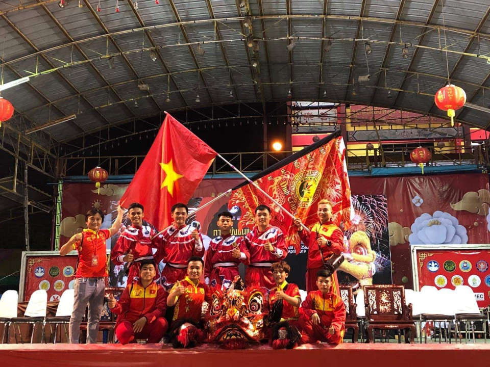 Toàn đội LSR Dinh Trấn Võ (Quảng Nam, Việt Nam) đạt giải Nhất Lân Địa bửu