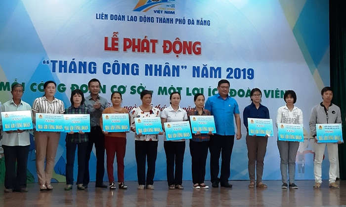 Liên đoàn Lao động TP. Đà Nẵng trao 30 nhà Mái ấm Công đoàn cho 30 đoàn viên, công nhân lao động khó khăn về chỗ ở