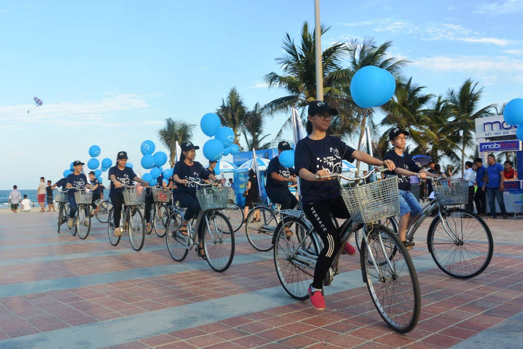 Diễu hành xe đạp “ Bảo vệ môi trường biển Đà Nẵng - Không túi ni lông - Không khói thuốc”