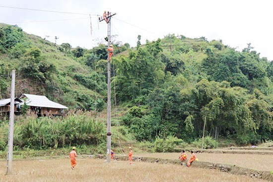 Năm 2018, toàn tỉnh Sơn La đã hoàn thành cấp điện cho 11.500 hộ