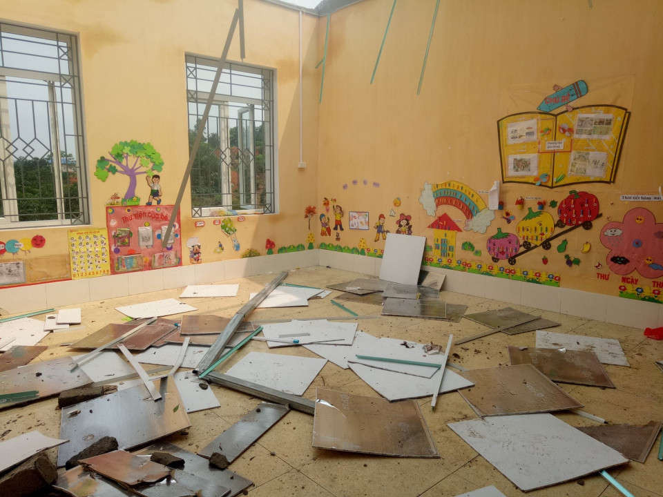 Mưa dông đã làm hư hỏng nhiều trường lớp học và các công trình công cộng trên địa bàn tỉnh Yên Bái