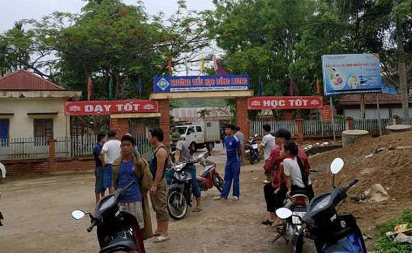 Trường tiểu học Đồng Lương, nơi đối tượng vác dao đâm 6 cô trò thương vong.
