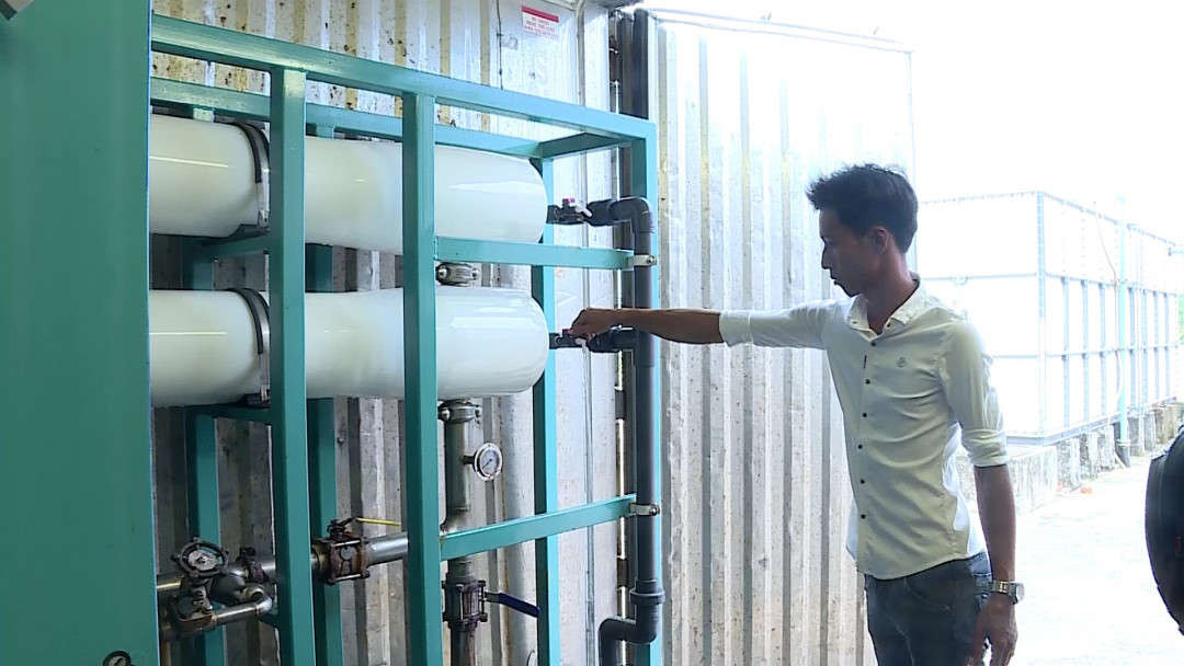 Hiện hệ thống lọc nước biển sang nước ngọt của nhà máy nước An Bình chỉ có thể lọc được 20 m3 mỗi ngày, không đủ để cung cấp cho toàn hộ dân ở trên đảo An Bình này