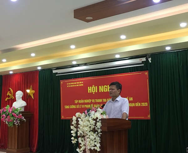 Ông Phạm Văn Thi, Phó Giám đốc Sở TN&MT Sơn La phát biểu tại Hội nghị.
