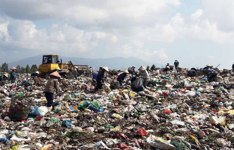 Ông Nguyễn Nho Trung - Chủ tịch HĐND TP. Đà Nẵng cho rằng, Đà Nẵng xây dựng thành phố môi trường, thành phố đáng sống nên việc để rác dồn ứ, ô nhiễm là không thể chấp nhận được
