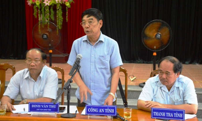 1. Chính quyền tỉnh Quảng Nam đối thoại với người dân